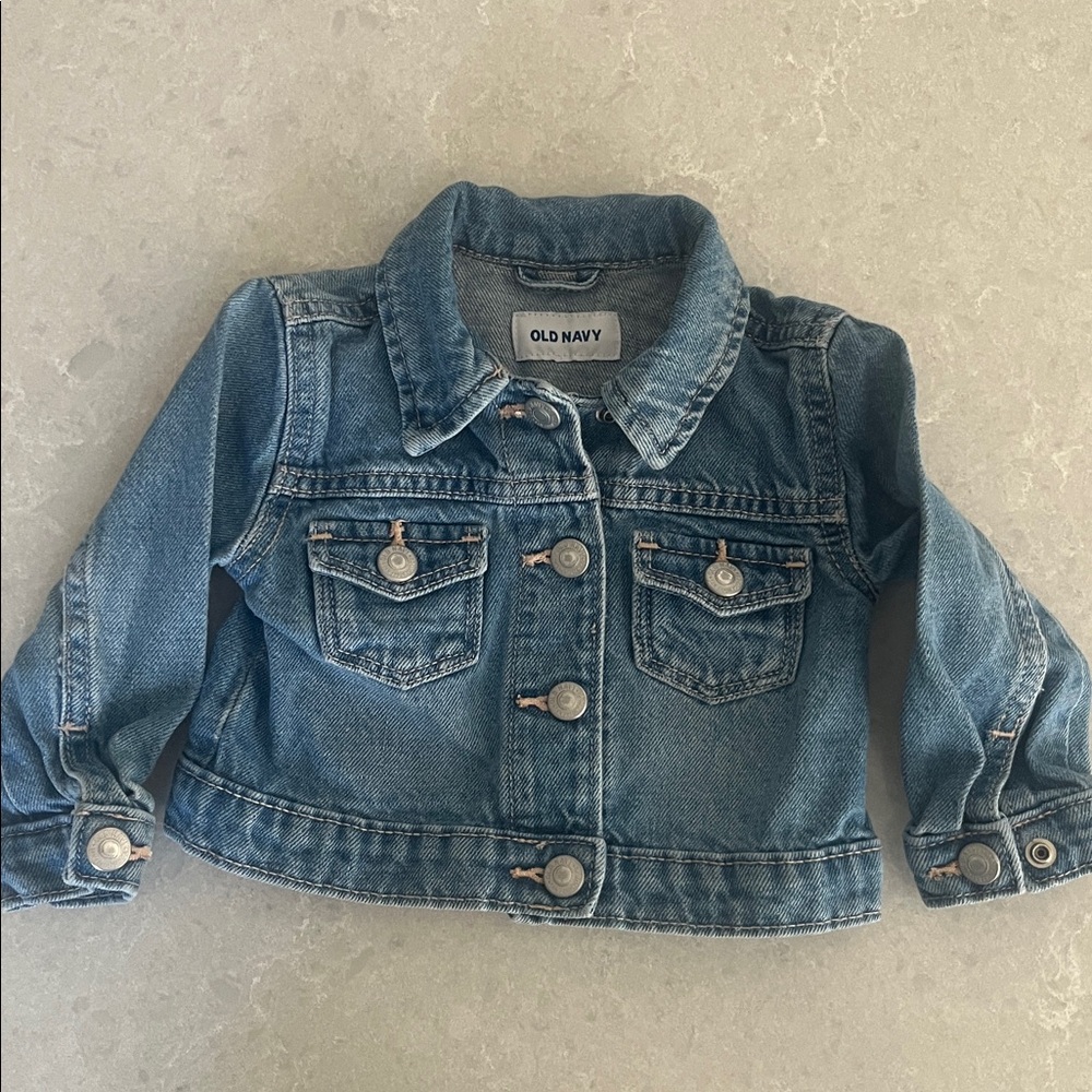 Old Navy Toddler Jean Jacket - Classic Blue - 12-18 months snap closure